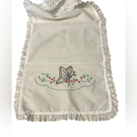 Vintage Hand Embroidered Butterfly Table Runner Floral Lace Dresser Scarf - Picture 2 of 5